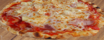 Bild: Pizza Hawaii (Tomatensauce, Schinken Ananas & Mozzarella)
